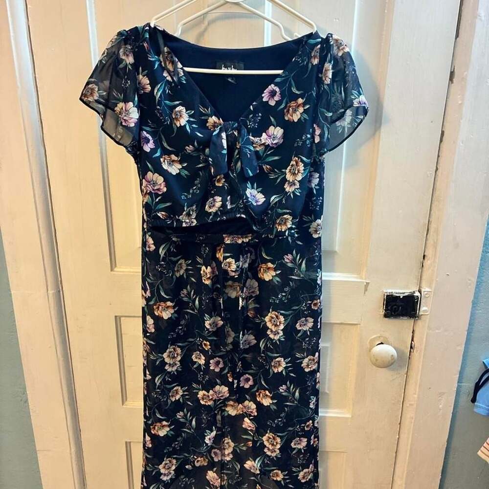 By & By Navy Floral 2-Piece Tie Front Short and Overlay Set